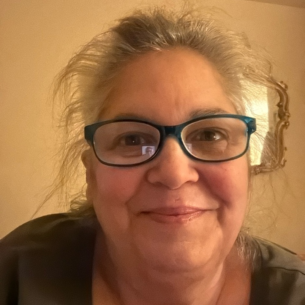 Meet your Posher, Debbie